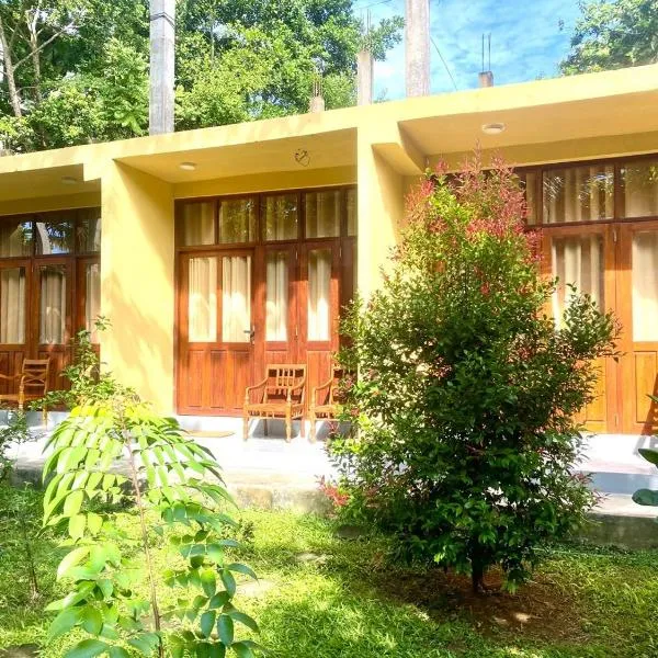 Talalla Ocean Beach Bungalow, hotel in Matara
