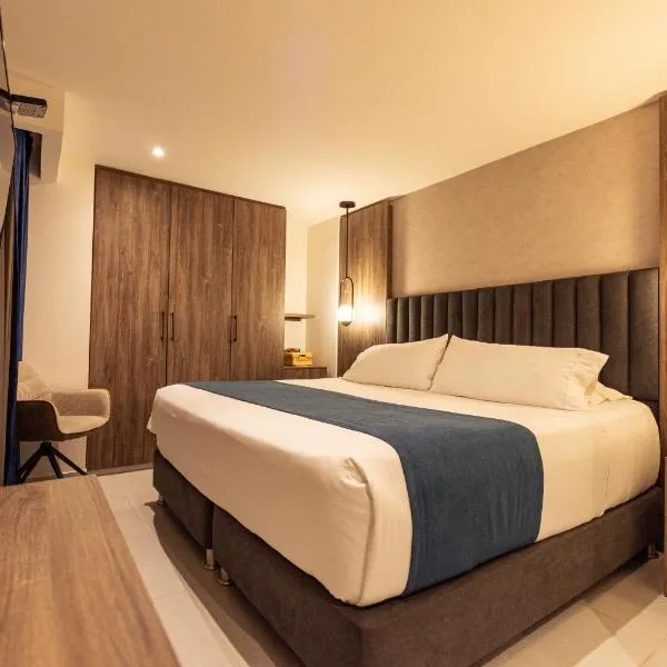 兹万豪华酒店,位于佩雷拉的酒店