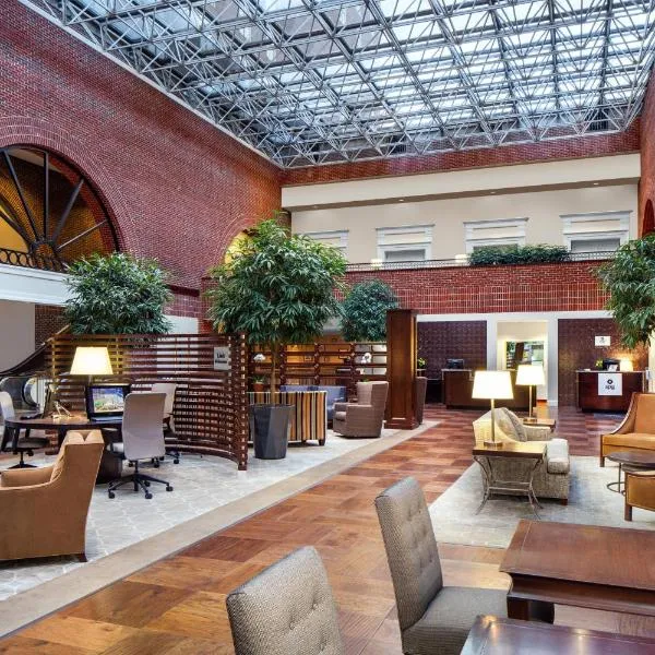 Hilton Raleigh The Westin Raleigh-Durham Airport with Outdoor Pool - Raleigh, USA ...