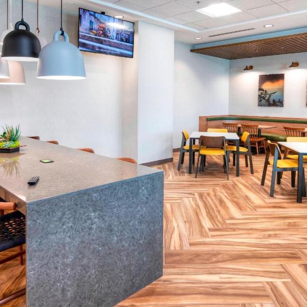 Fairfield Inn & Suites by Marriott Ottawa Airport, Ottawa