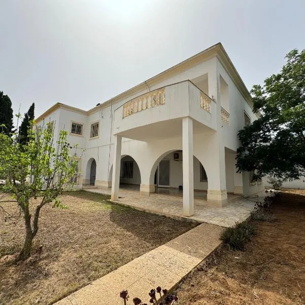 Les villas Africa Jade, hotel in Korba