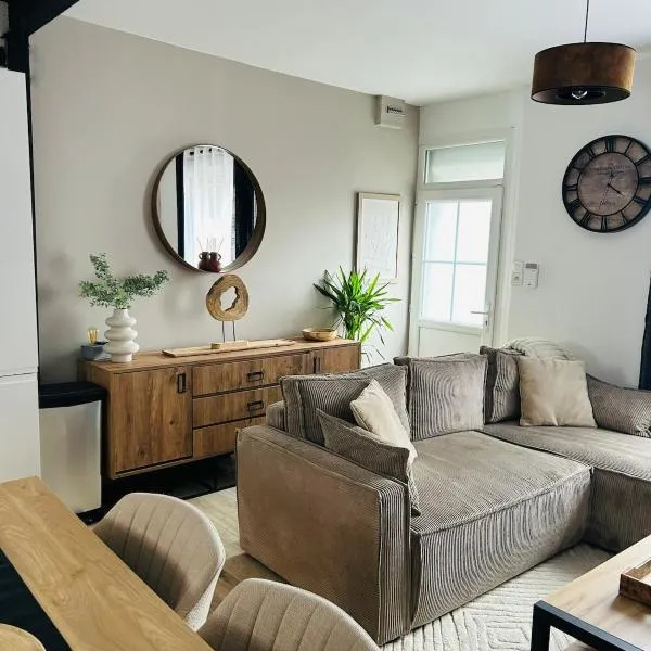 Maison de pêcheur avec extérieur, hotel en Étaples