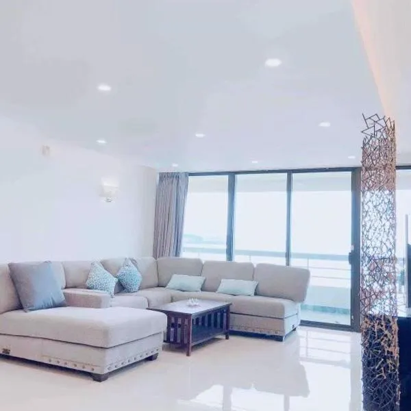 Alupang Beach Tower, UPGRADED units, hotel en Tamuning