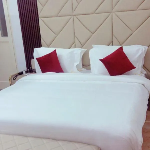 Scarlett Apartments, готель у місті Монровія