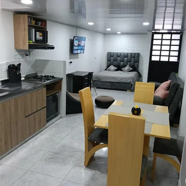 aparta estudio privado 1, hotel in Bogotá