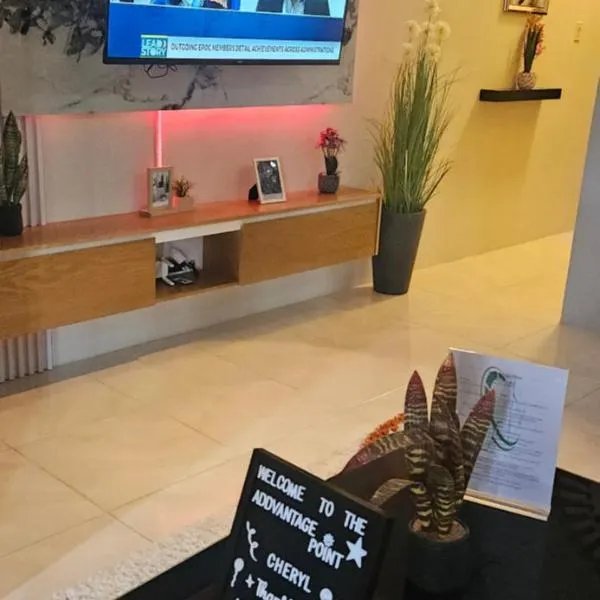 Addvantage Point Apartments, hotel em Montego Bay