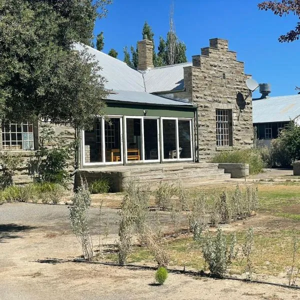 Die Prokureurshuis, Hotel in Sutherland