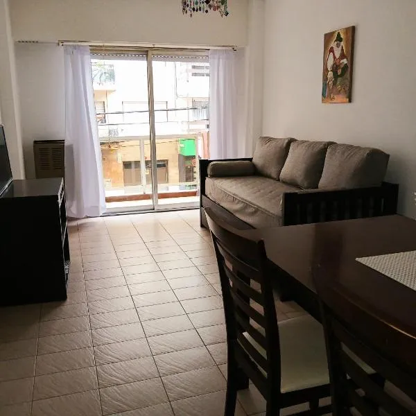 DEPARTAMENTO BALMAR a 400mt de la playa, hotel in Mar del Plata