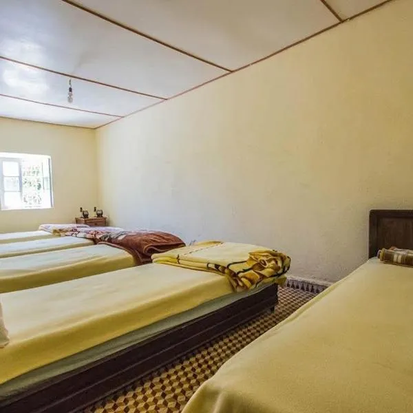 L île de caroubier, hotel en Taounate