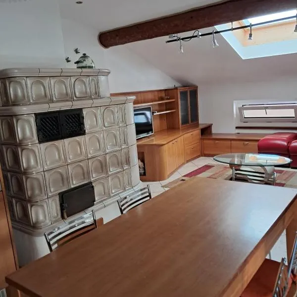 Mansarda Serena, hotel em Grosio