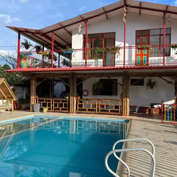 New Paradise Nueva Sede - La Vega Cundinamarca -Avistamiento de aves, hotel en Villeta