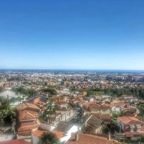 Apartamento con vistas al valle, hotel en Viladecans