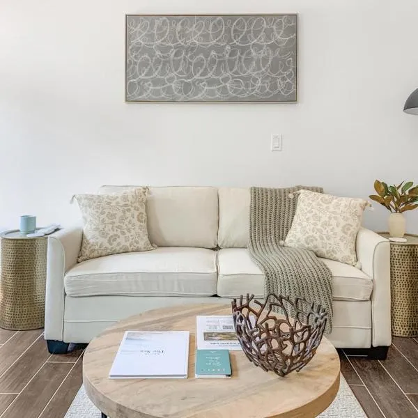 Perch - Baker's Acres, hotel di Langley