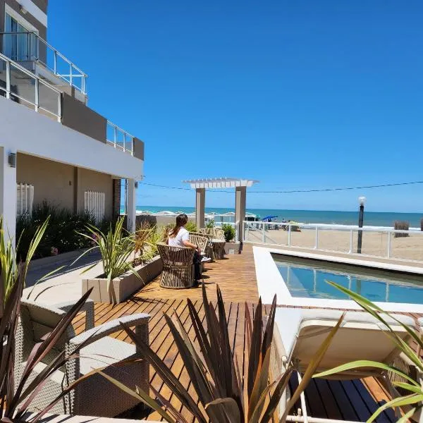 Los Tritones Apart Hotel，位于格塞尔镇的酒店