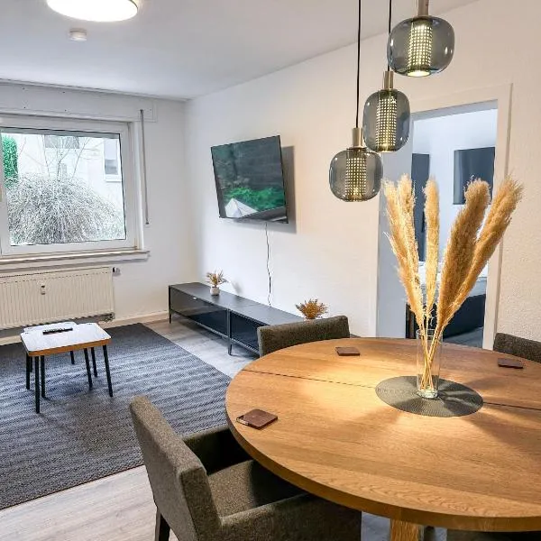 City Apartments Essen for up to 6 person with 4K TV and kitchen, хотел в Essen