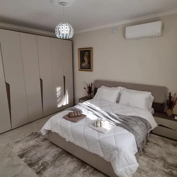 Greis Home, ξενοδοχείο σε Maliq