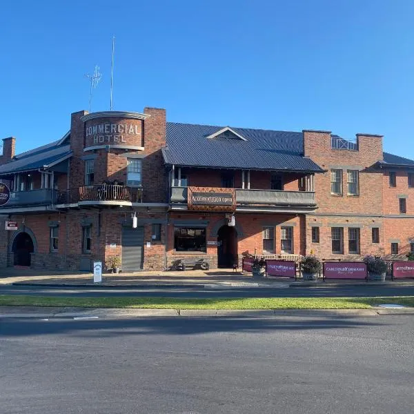 COMMERCIAL HOTEL KANIVA，位于Kaniva的酒店