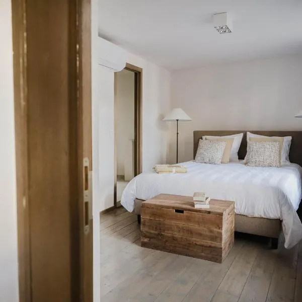 Apartment in the House of the Harbor Captain, hotel v Antverpách