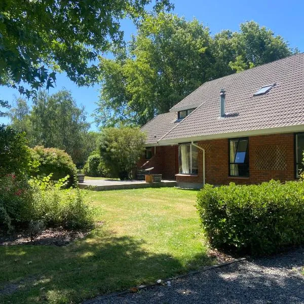 Fairhall Guest Lodge, hotel in Woodbourne