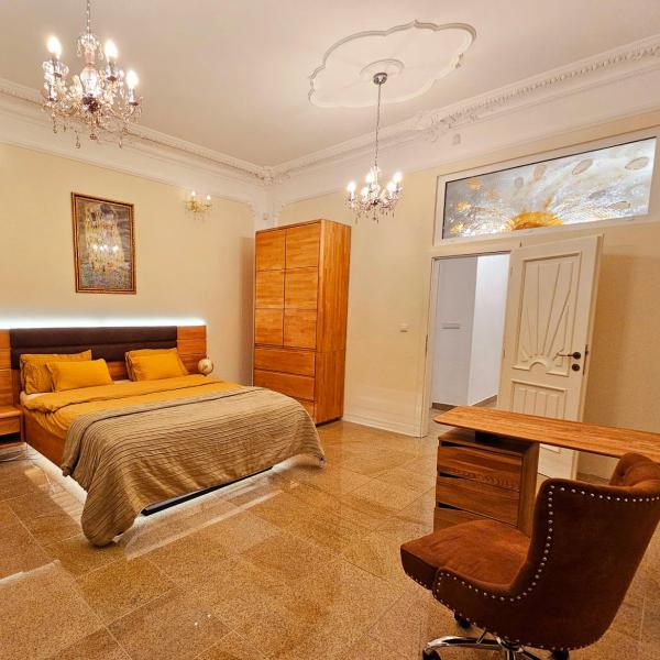 Lingulas - Cosy Apartment on Sancova Street, Bratislava With Free Parking, Bratysława
