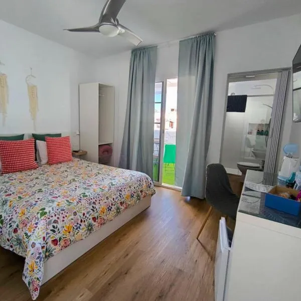 Paradise room near the beach, hotel in Playa Honda