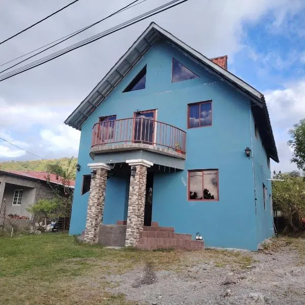 Cabaña Falda del Volcán Barú Planta alta, ξενοδοχείο σε Paso Ancho