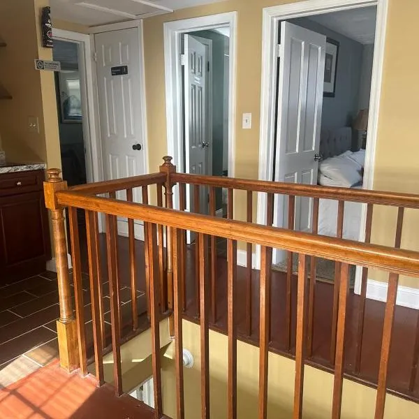 Unit-A Gorgeous private suite near metro train station and Washington DC, ξενοδοχείο σε Capitol Heights