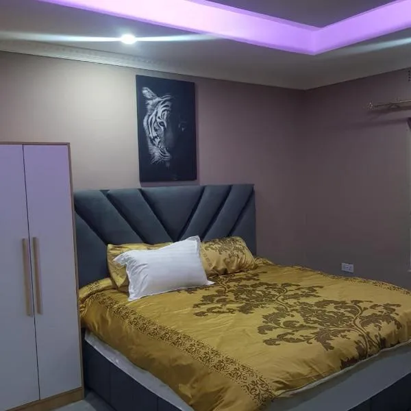 Seven Palms Executive Lodge，位于恩多拉的酒店