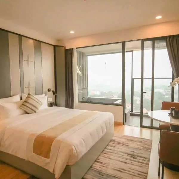 Lynn Times Thanh Thuỷ hotspring-KS 35 tầng- My Home, hotel in Phú Thọ