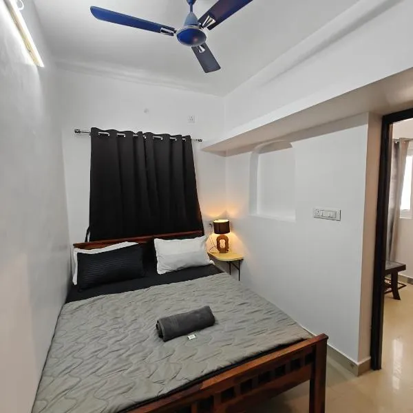The Sea Shelter Garden Villa, hotel in Mahabalipuram