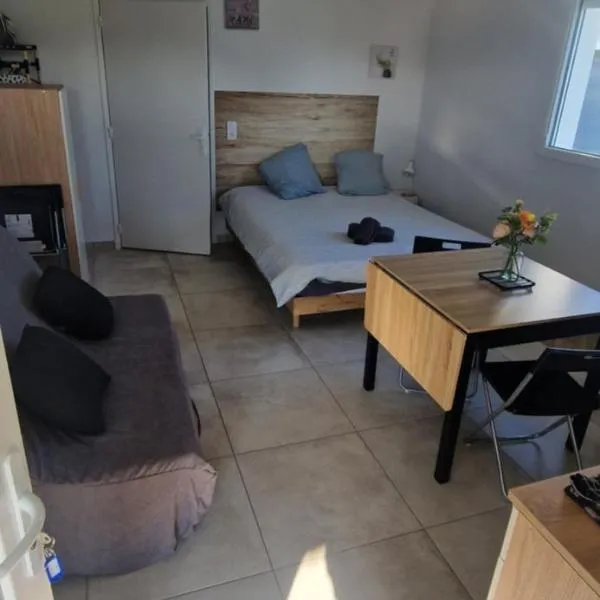 Studio plein Sud au calme, hotel v destinaci Montauban