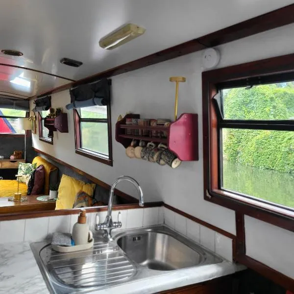 Comfy Canal in Little Venice for Family & Friends, hotel en Londres