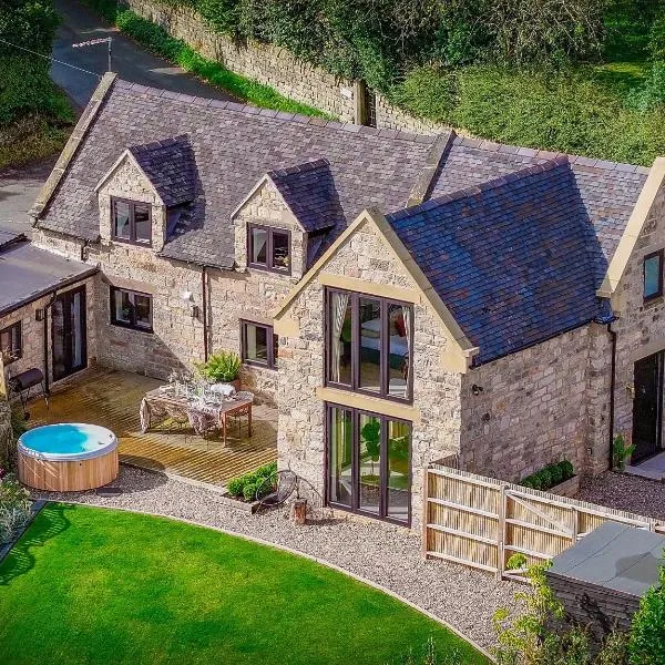 Luxury Cottage in Peak District near Alton Towers, hotel in Stanton