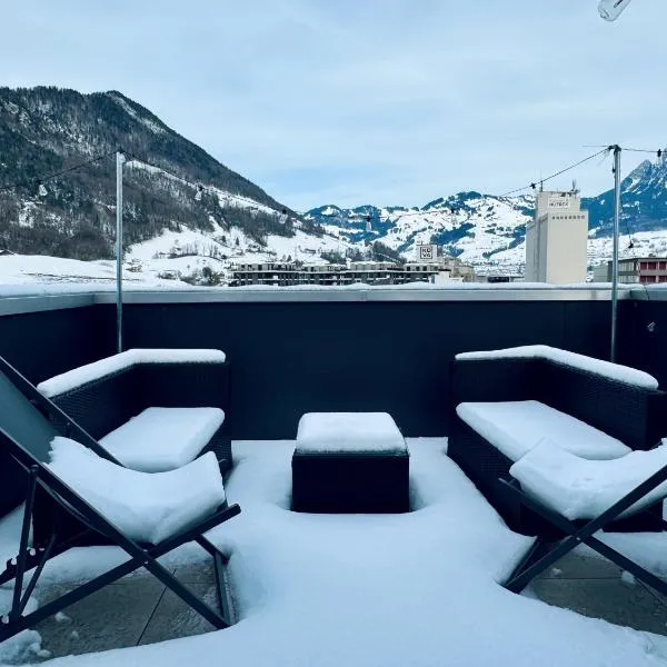 Dora o wellness o mountainview o lake Lucerne, Hotel in Ingenbohl