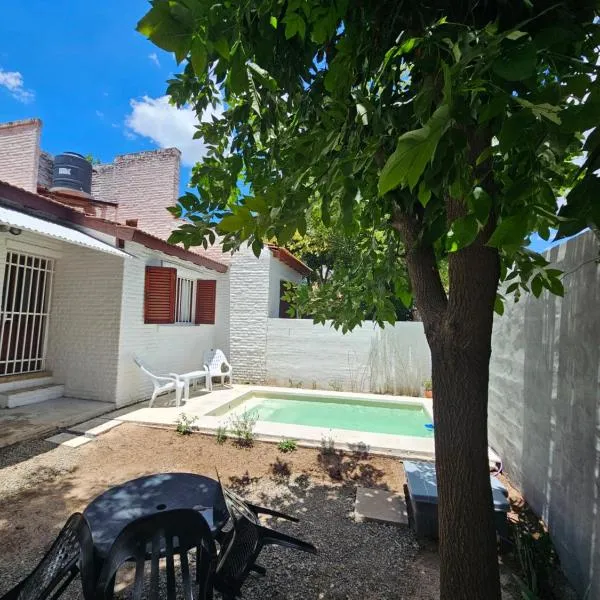 CASA TILO con pileta exclusiva, hotel i Mina Clavero