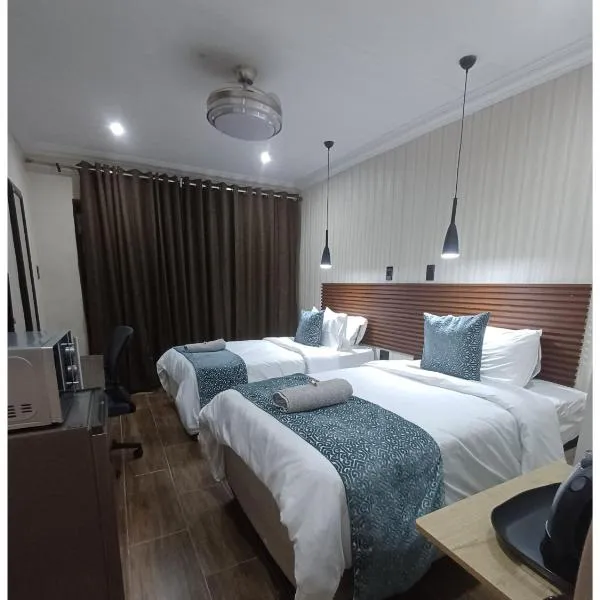 Delux Guesthouse, hotel u gradu 'Volksrust'