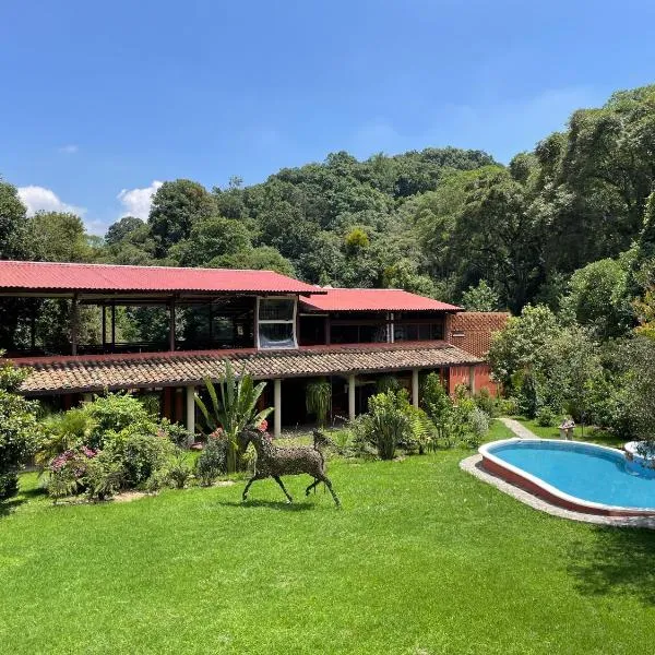 Hotel Boutique Finca La Niebla, hotel v destinaci Coatepec