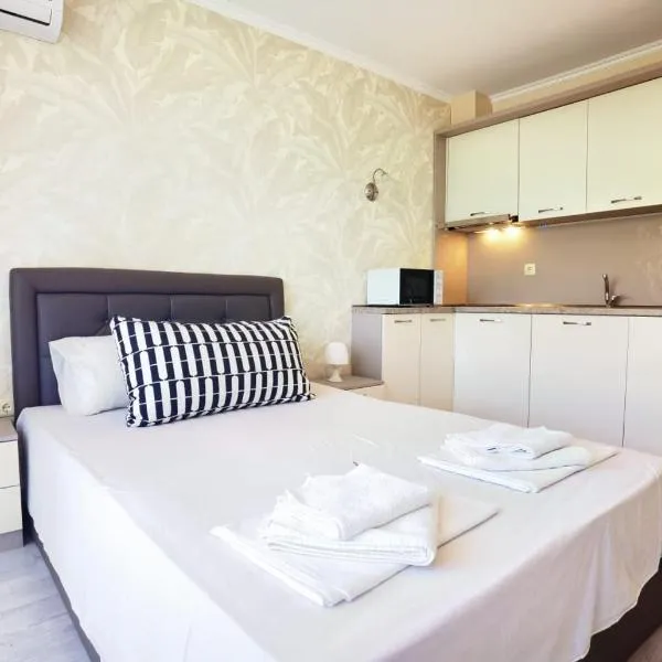 Villa Sardinia Sveti Vlas Studio, hôtel à Sveti Vlas