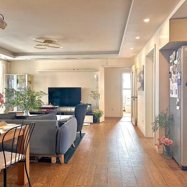 Shanghai Hills & Moment Family house close to The Bund, ξενοδοχείο σε Σαγκάη