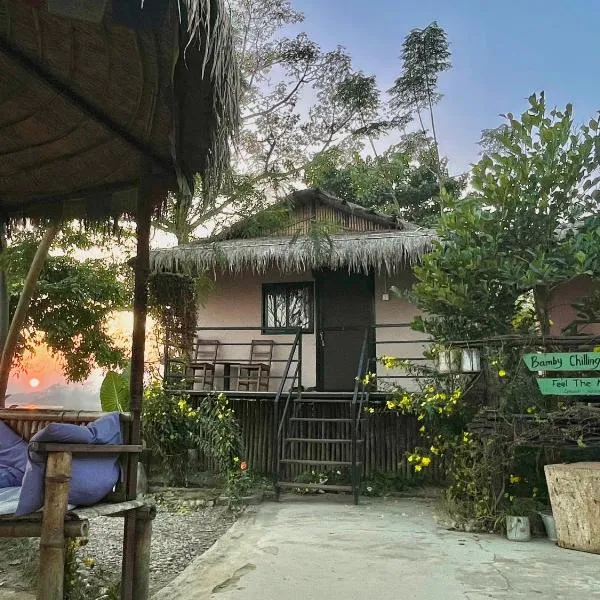 Bamby Chilling House - Feel The Nature, hotel in Sauraha