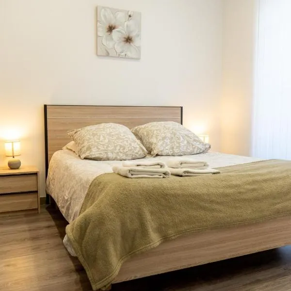 A L'Ombre du Pin "1" - Ground-Floor T3 near Disneyland and Paris, 1-6 Guests, ξενοδοχείο σε Le Pin