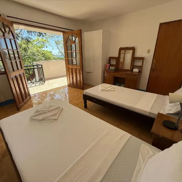 Casa Aureola, hotel in Dauis