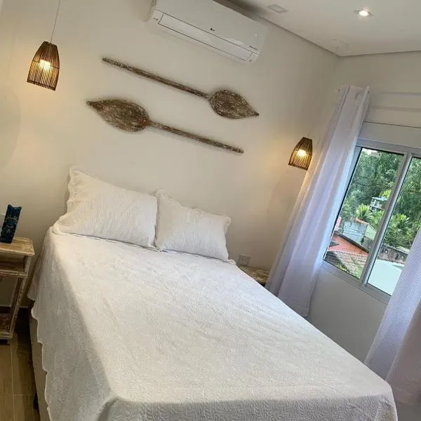 Casa da Tieko - Suítes no Perequê, hotel v destinaci Ilhabela