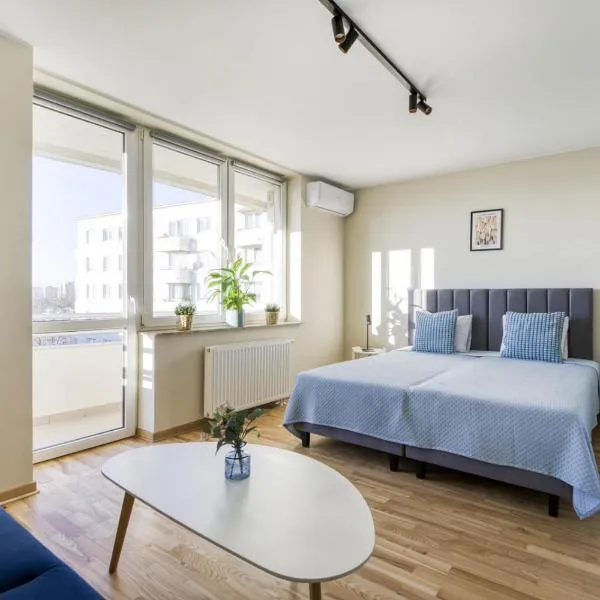 Gama Home Kondratowicza18, hotel in Warsaw
