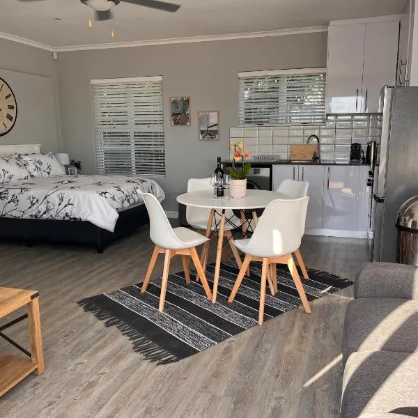 Cozy Cottage, hotell Kaplinnas