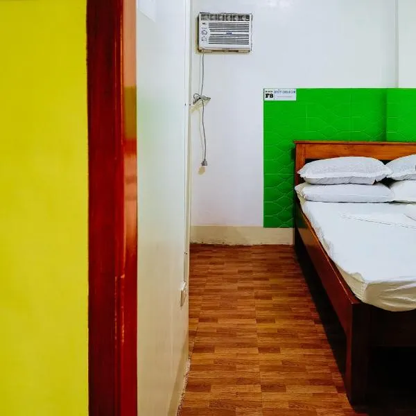 RedDoorz at D128 Lodge Cagayan Valley, hotel in Tuguegarao City