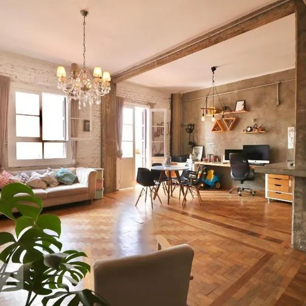 Apartamento muito bem localizado próximo à Av Paulista e Liberdade, отель в городе Сан-Паулу