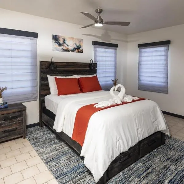 Deany's Uptop Luxury Suite, hotel v The Valley