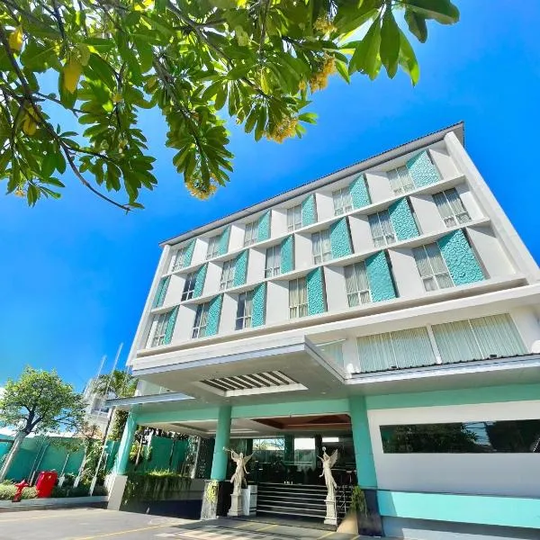 Luxury Malioboro Hotel, hotel en Yogyakarta