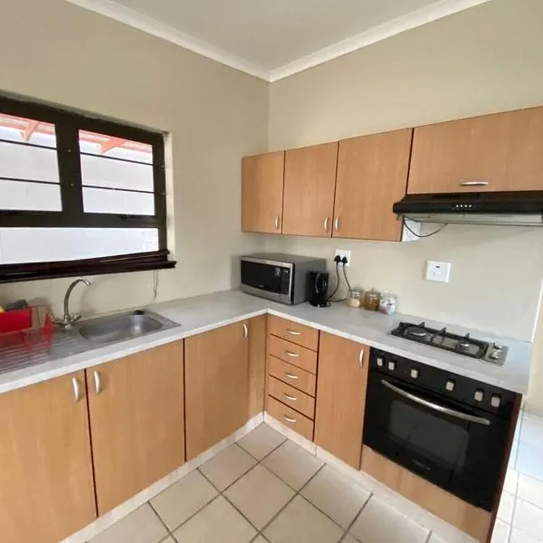 Ehekevi Self Catering, hotel di Walvis Bay